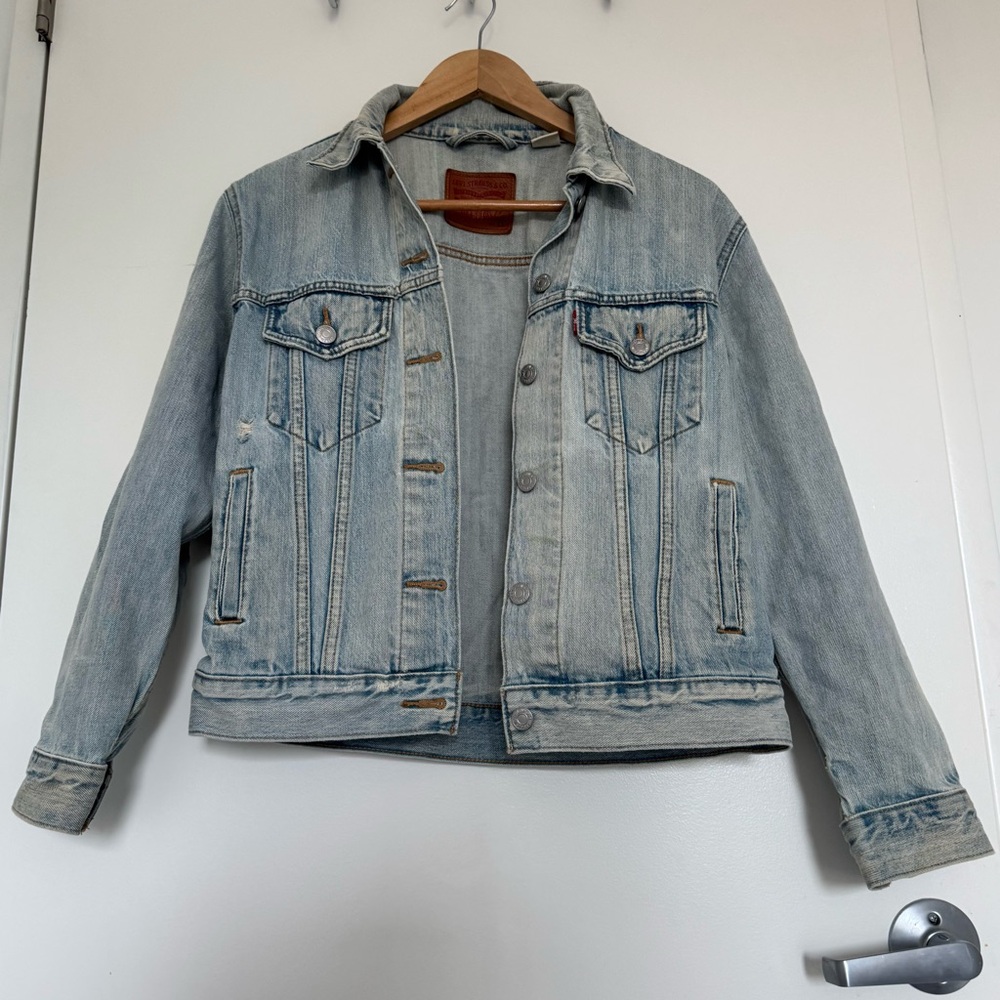 Levi’s denim jacket - light wash, distressed, trucker jacket